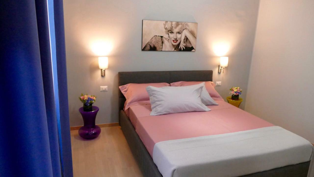 Cairoli Exclusive Rooms & Suite ブリンディジ エクステリア 写真