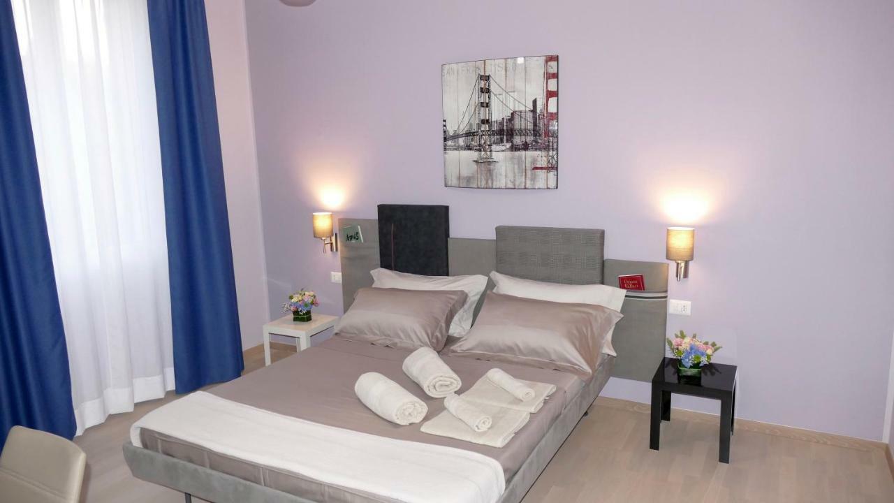 Cairoli Exclusive Rooms & Suite ブリンディジ エクステリア 写真